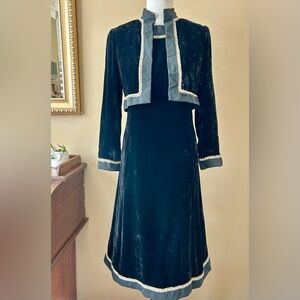 Vintage 1960s Malcolm Starr by Elinor Simms Black Velvet Dress Jacket Set S